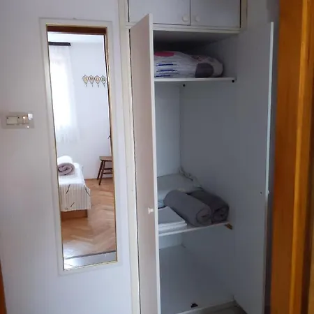 Fugosic Apartment *